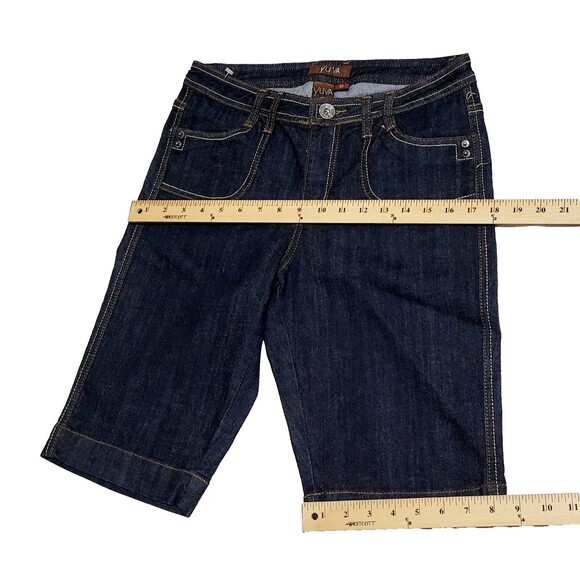 Yuva Jean Women's Bermuda Shorts  sz 8 Thick Stitch Embellished Flap Pockets - Picture 6 of 8